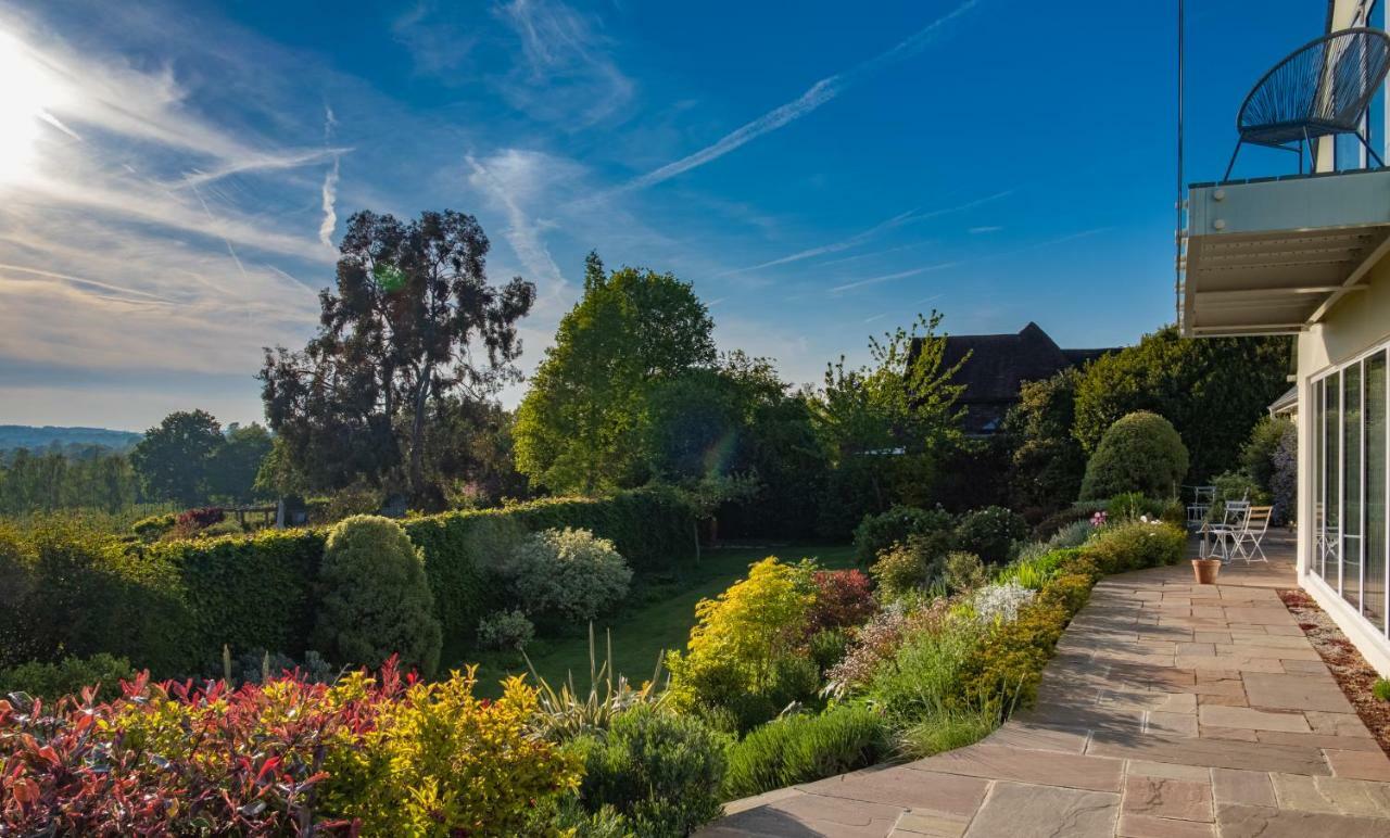 Meadow Cottage Bed & Breakfast Hawkhurst Exterior photo