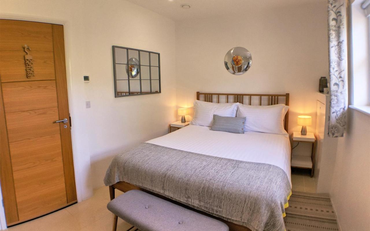 Meadow Cottage Bed & Breakfast Hawkhurst Exterior photo